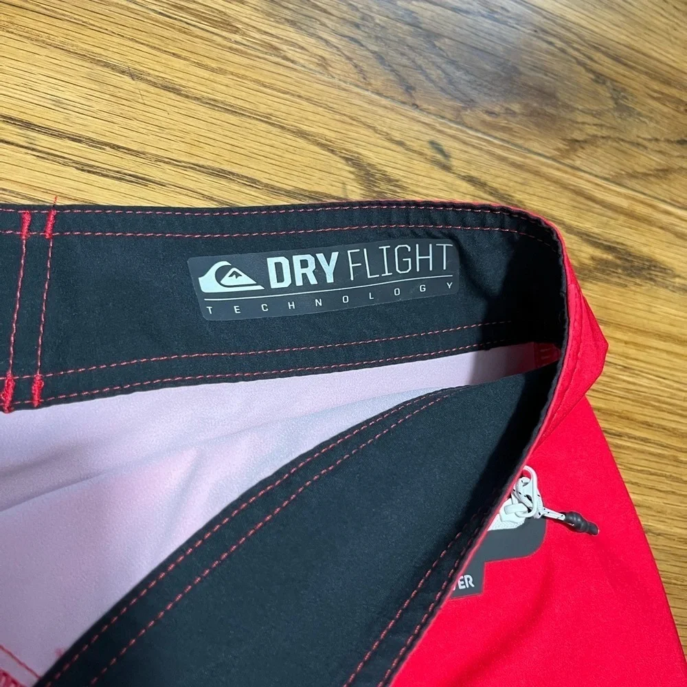 Quiksilver Men's Dry Flight Technology Swim Board Shorts Size 34